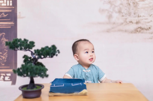 泗洪宝宝喊肚子疼怎么回事